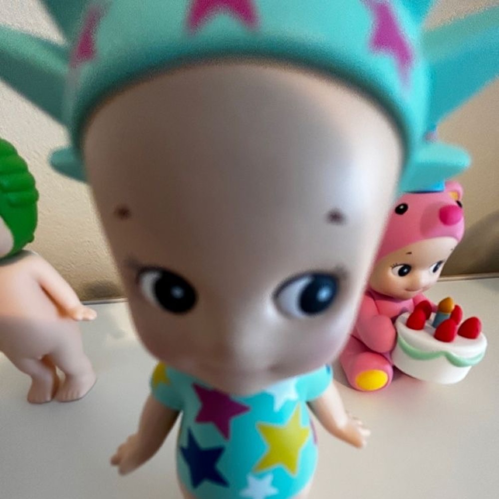 Meet your Posher, Ꭷꮭꭵꮙꭵꮧ